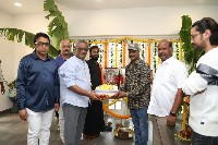 Tiragabadara Saami Movie Launch